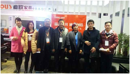 羞羞视频免费在线观看代表与昆明官渡羞羞视频免费在线观看代表合影